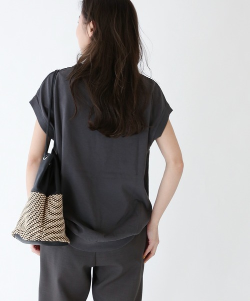 JOURNAL STANDARD relume（ジャーナルスタンダード　レリューム）の「フレンチスリーブロゴTシャツ（Tシャツ/カットソー・レディース・ホワイト/グレー・FREE）」の11枚目の写真