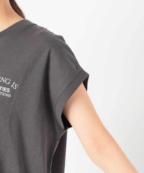 JOURNAL STANDARD relume（ジャーナルスタンダード　レリューム）の「フレンチスリーブロゴTシャツ（Tシャツ/カットソー・レディース・ホワイト/グレー・FREE）」の16枚目の写真