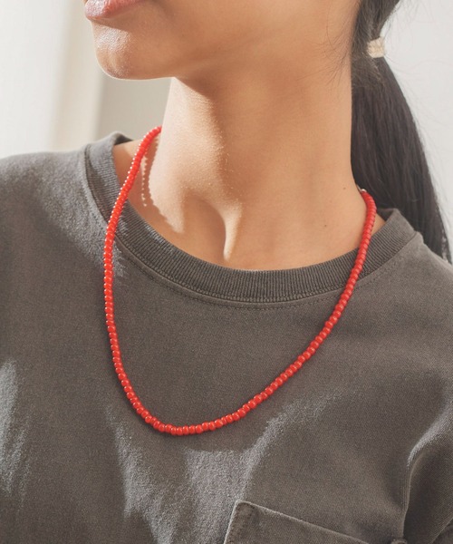 wakami（ワカミ）の「wakami ビーズコードネックレス（ネックレス・メンズ・ホワイト/レッド/ターコイズブルー・F）」の3枚目の写真