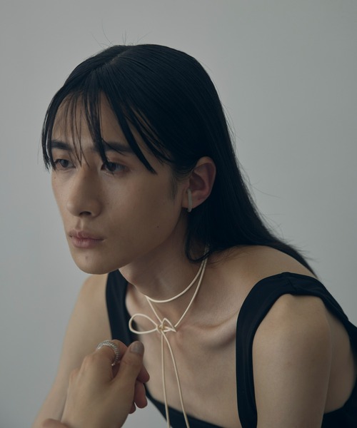 and cloud(アンドクラウド)の「Haze Marble Earcuff(イヤーカフ・レディース・グレー/ネイビー・FREE)」の14枚目の写真