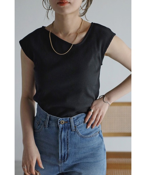 Bonjour Sagan（ボンジュールサガン）の「アシメネックフレンチスリーブトップス（Tシャツ/カットソー・レディース・ブラック/ベージュ・FREE）」の4枚目の写真