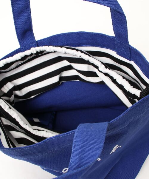 To b. by agnes b.（トゥービーバイアニエスベー）の「WR56 SAC ロゴミニトートバッグ（トートバッグ・レディース・ブルー・FREE）」の14枚目の写真