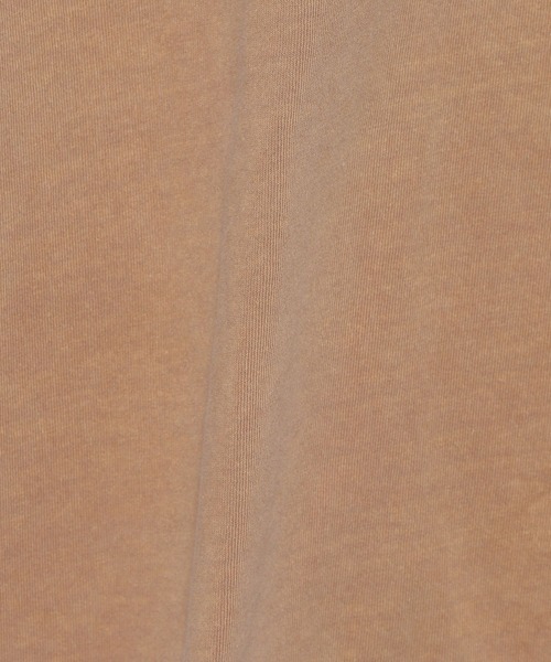 yuw（ユウ）の「ＰＲＩＮＴ　ＦＳ　ＴEE　278645（Tシャツ/カットソー・レディース・オフホワイト/ブラック/ベージュ・FREE）」の21枚目の写真