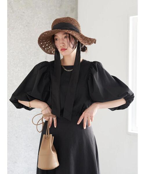 earth music&ecology(アースミュージックアンドエコロジー)の「ボリュームスリーブペプラムブラウス(シャツ/ブラウス・レディース・ブラック/ベージュ/オフホワイト・FREE)」の4枚目の写真