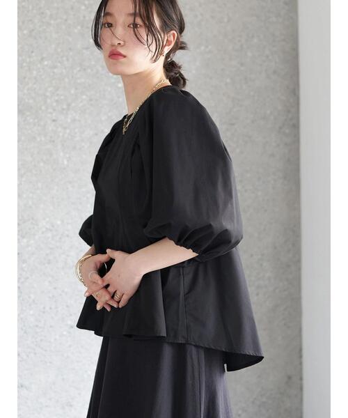 earth music&ecology(アースミュージックアンドエコロジー)の「ボリュームスリーブペプラムブラウス(シャツ/ブラウス・レディース・ブラック/ベージュ/オフホワイト・FREE)」の7枚目の写真