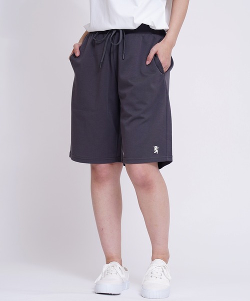 GIORDANO（ジョルダーノ）の「[GIORDANO] ライオン刺繍ダブルニットショーツ (ユニセックス)（スウェットパンツ・レディース・レッド/ブラック系その他2/ベージュ/ネイビー系/ダークグレー/グレー/ダークグリーン・LARGE/X-LARGE/SMALL/MEDIUM）」の4枚目の写真