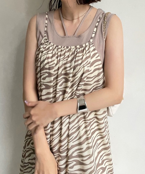 DouDou（ドゥドゥ）の「2WAYタンク（タンクトップ・レディース・ブラック/ベージュ/オフホワイト・FREE）」の13枚目の写真