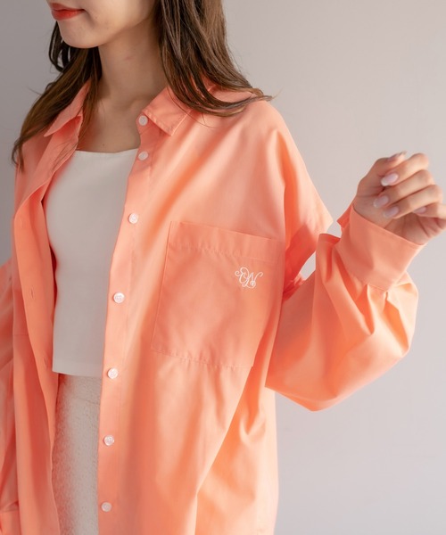 OLIVE des OLIVE（オリーブデオリーブ）の「肩開きシャツ（シャツ/ブラウス・レディース・オフホワイト/ピンク/オレンジ/ラベンダー・FREE）」の4枚目の写真