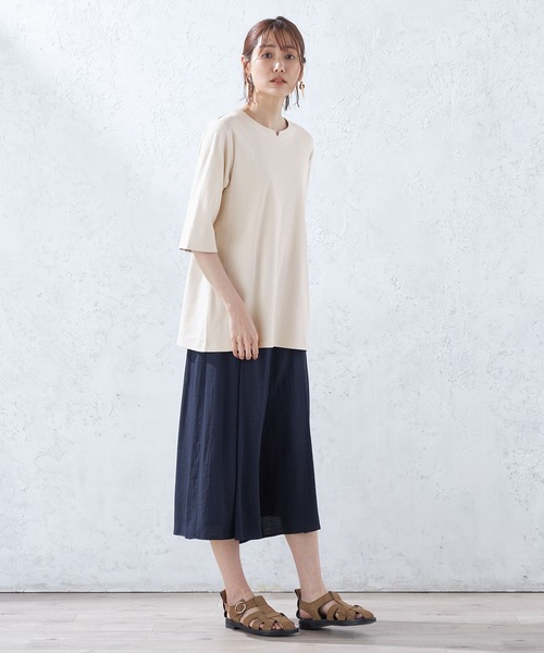 DECOY SINCE 1981(デコイシンスイチキュウハチイチ)の「【接触冷感】スムースチュニック(Tシャツ/カットソー・レディース・ベージュ/ネイビー・M/LL/L)」の3枚目の写真