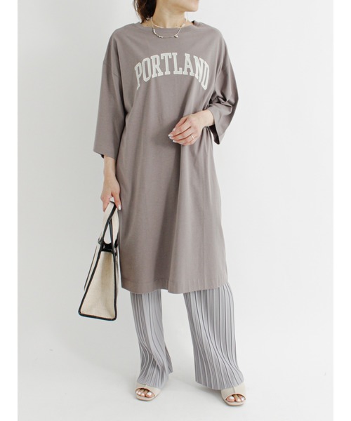 Samansa Mos2 blue（サマンサモスモスブルー）の「チュニックTシャツ（Tシャツ/カットソー・レディース・ライトベージュ/チャコール/ブラック・ﾌﾘ-）」の3枚目の写真