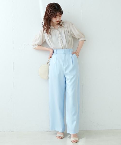 natural couture（ナチュラルクチュール）の「WEB限定カラー有り/とろみサテンパール釦5分袖ブラウス（シャツ/ブラウス・レディース・オフホワイト/ピンクベージュ/ピンク/ブルー/その他1/その他2・FREE）」の7枚目の写真