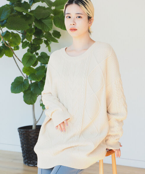 BeAMS DOT(ビームスドット)の「BeAMS DOT / レースアップ オーバーニット(ニット/セーター・レディース・グリーン系その他/ホワイト系その他5/ブラウン系その他5・FREE)」の14枚目の写真