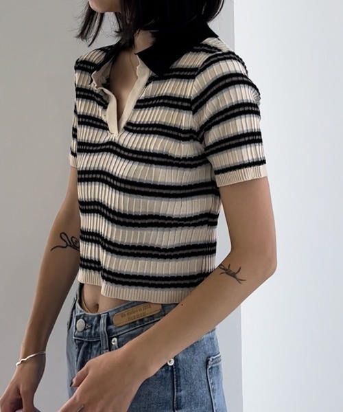 HALEY PESCA(ヘーリーペスカ)の「HALEY PESCA/ショート丈 ボーダーポロシャツ(ポロシャツ・レディース・ブラック/ピンク/ブルー・FREE)」の2枚目の写真