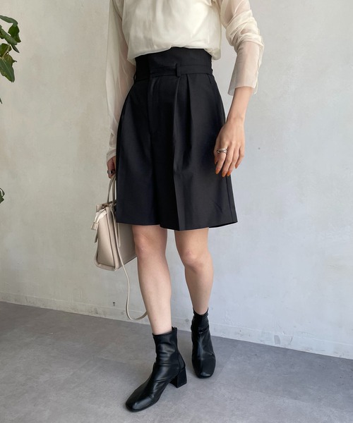 CAPRICIEUX LE'MAGE（カプリシューレマージュ）の「Wウエストショートパンツ（その他パンツ・レディース・チャコールグレー/ホワイト系その他・38/36）」の3枚目の写真