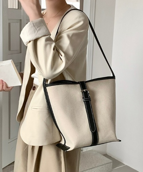 LAC-VERT（ラック・ヴェール）の「キャンバスベルトバッグ（トートバッグ・レディース・ブラック/ダークブラウン/ベージュ/ブラウン・FREE）」の2枚目の写真