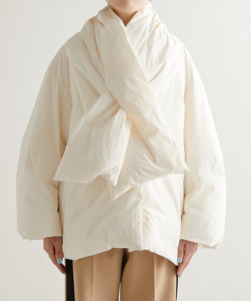 COLLAGE GALLARDAGALANTE（コラージュガリャルダガランテ）の「2点セット/マフラー付き/ノーカラーダウンブルゾン（ダウンジャケット/コート・レディース・ホワイト/ブラック・FREE）」の22枚目の写真