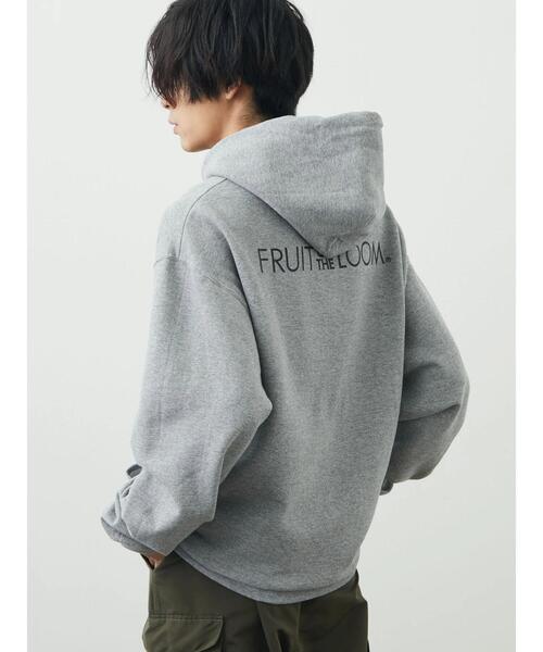 FRUIT OF THE LOOM（フルーツオブザルーム）の「【別注】FRUIT OF THE LOOM ロゴ フーディ　＊（パーカー・メンズ・ホワイト/ブラック/グレー・M/L/XL）」の17枚目の写真
