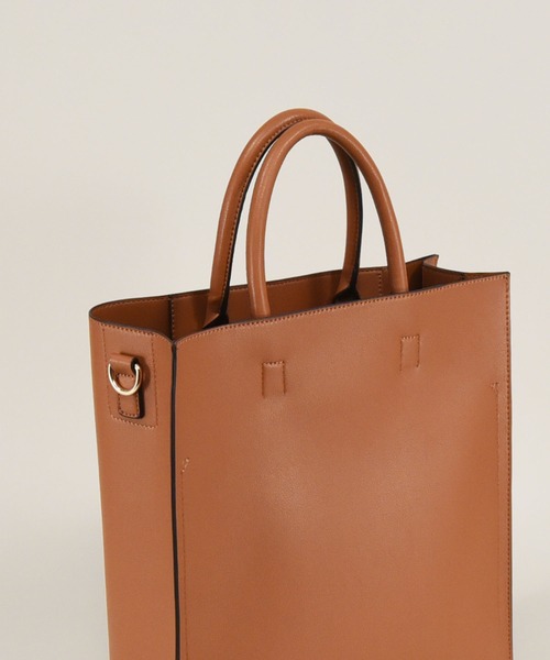 styiro（スタイロ）の「【A4サイズ収納可】 ソフトスクエアトートバッグ / 再入荷（ビジネスバッグ・レディース・ブラック/アイボリー/キャメル/ブラウン系その他/ベージュ系その他/シルバー・FREE）」の17枚目の写真