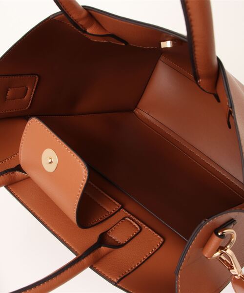 styiro（スタイロ）の「【A4サイズ収納可】 ソフトスクエアトートバッグ / 再入荷（ビジネスバッグ・レディース・ブラック/アイボリー/キャメル/ブラウン系その他/ベージュ系その他/シルバー・FREE）」の21枚目の写真