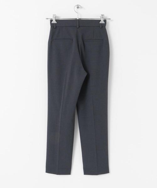 URBAN RESEARCH ROSSO WOMEN（アーバンリサーチ　ロッソ）の「タックテーパードパンツ（その他パンツ・レディース・チャコールグレー/ベージュ・38/36）」の17枚目の写真