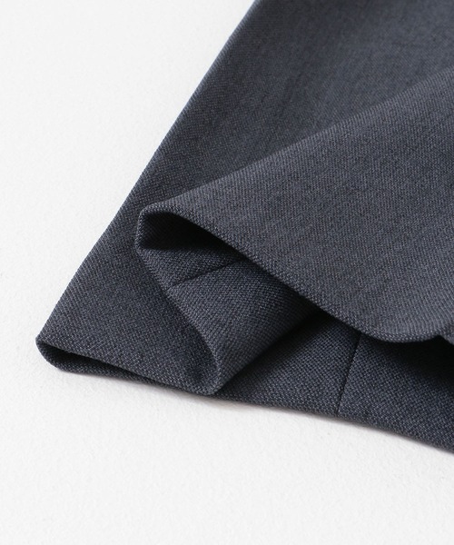 URBAN RESEARCH ROSSO WOMEN（アーバンリサーチ　ロッソ）の「タックテーパードパンツ（その他パンツ・レディース・チャコールグレー/ベージュ・38/36）」の19枚目の写真