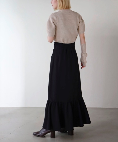 UNFIELD(アンフィールド)の「【2022A/W New Arrival】ラッフルフリルマーメイドスカート(スカート・レディース・ブラック・FREE)」の9枚目の写真