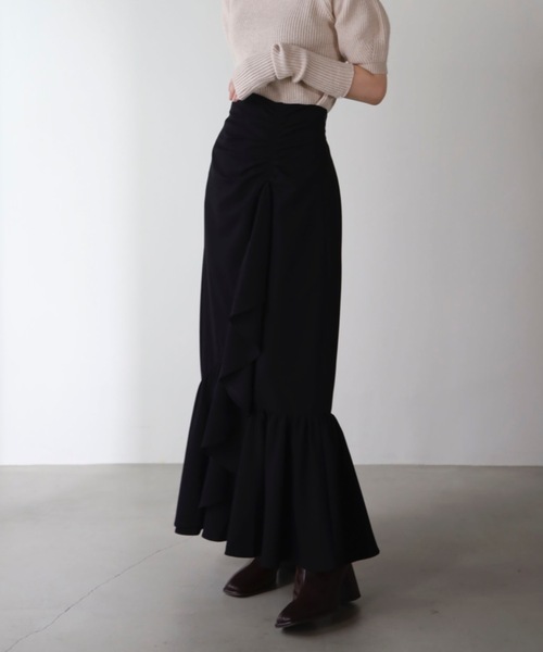 UNFIELD(アンフィールド)の「【2022A/W New Arrival】ラッフルフリルマーメイドスカート(スカート・レディース・ブラック・FREE)」の8枚目の写真
