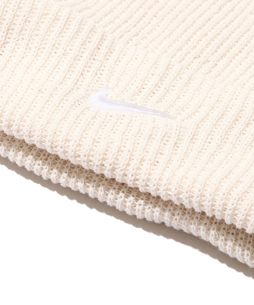 NIKE（ナイキ）の「NIKE U NSW BEANIE UTILITY SWOOSH / ナイキ NSW ユーティリティ スウッシュ ビーニー 【SP】（ニットキャップ/ビーニー・メンズ・ホワイト・ONE SIZE）」の6枚目の写真