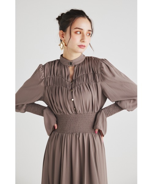 rienda（リエンダ）の「グレイズフラワーギャザーフレアワンピース（ワンピース・レディース・ベージュ系その他/グリーン系その他/ブラック系その他/ライトブラウン/ブラック・SMALL/MEDIUM）」の13枚目の写真