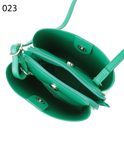 SHOO・LA・RUE（シューラルー）の「◆【軽量】ふわっと軽い3層ショルダーバッグ（ショルダーバッグ・レディース・シルバー/ダークグリーン/グレー/ブラック/ピンク系/サンドベージュ・00）」の16枚目の写真