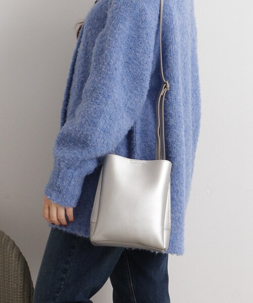 SHOO・LA・RUE（シューラルー）の「◆【軽量】ふわっと軽い3層ショルダーバッグ（ショルダーバッグ・レディース・シルバー/ダークグリーン/グレー/ブラック/ピンク系/サンドベージュ・00）」の18枚目の写真