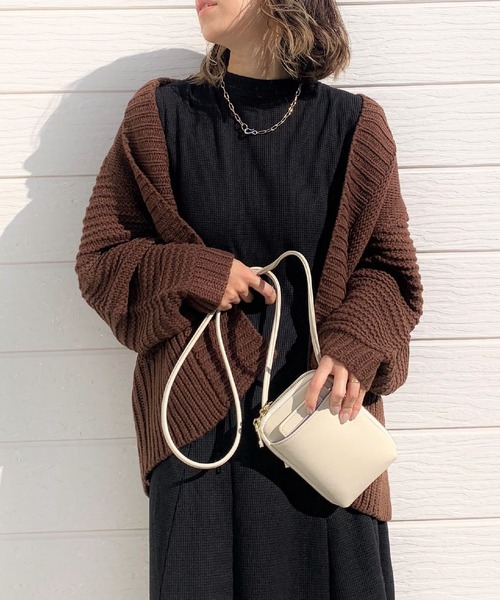 Q（キュー）の「ざっくりニットカーデ（カーディガン/ボレロ・レディース・ベージュ/ブラウン・MEDIUM）」の12枚目の写真