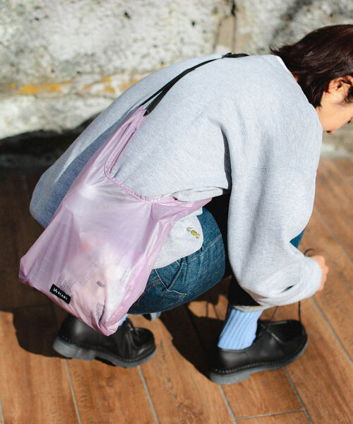 bpr BEAMS（ビーピーアール ビームス ）の「bPr BEAMS / CORDURA(R)シルナイロン ショッパーバッグ（エコバッグ/サブバッグ・メンズ・グレイッシュベージュ/グレー/ブルー/オレンジ/ラベンダー/ピンク/グリーン/イエロー・ONE SIZE）」の5枚目の写真