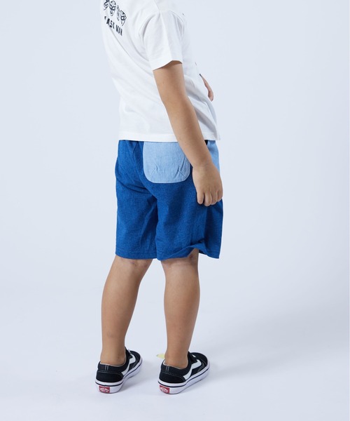 DILASH（ディラッシュ）の「バイカラーライトオンスデニム　パンツ(5分丈)（デニムパンツ・キッズ・ブラック/ブルー/サックスブルー・140/120/80/130/100/90/110）」の4枚目の写真