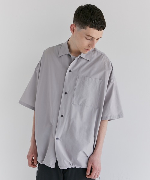 CITY TOKYO（シティトウキョウ）の「PRIMEFLEXオーバーサイズシャツ（シャツ/ブラウス・メンズ・グレー/ブラック・1/2）」の2枚目の写真