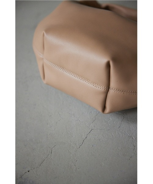 STYLEMIXER(スタイルミキサー)の「ソフトムーンバッグ(ハンドバッグ・レディース・ブラック/ベージュ・FREE)」の16枚目の写真