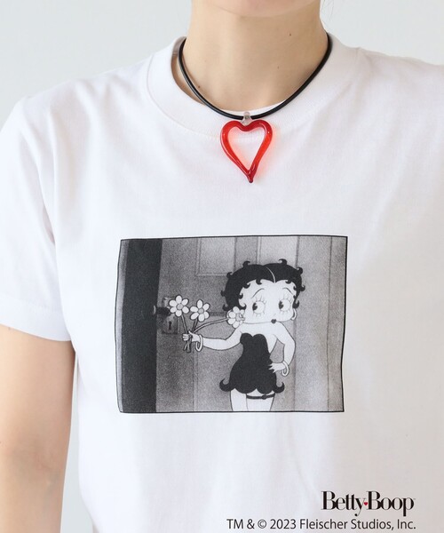 Ray BEAMS（レイビームス）の「Betty Boop(TM) × Ray BEAMS / Flower Tシャツ（Tシャツ/カットソー・レディース・ホワイト・ONE SIZE）」の5枚目の写真