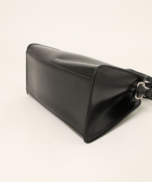 DONOBAN(ドノバン)の「2way ミニボストンバッグ(ボストンバッグ・レディース・ホワイト/ブラウン/ブラック・ONESIZE)」の5枚目の写真