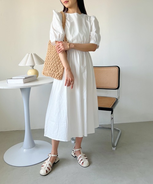 【GIANA】日本未入荷！カットアウトプリーツワンピース ◇サイドカットノースリカットソーワンピース（ワンピース