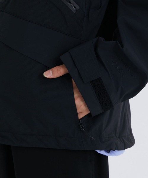 GORE-TEX PACLITE MOUNTAIN PARKA（マウンテンパーカー）｜WHITE