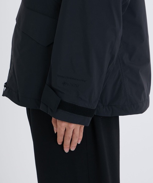 WHITE MOUNTAINEERING(ホワイトマウンテニアリング)の「GORE-TEX PACLITE MOUNTAIN PARKA(マウンテンパーカー・メンズ・ブラック・1/0)」の7枚目の写真