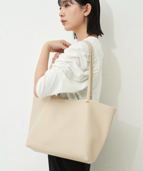 Aunt Marie's(アントマリーズ)の「ベーシックトートバッグ / ポーチ付き / A4収納可能(トートバッグ・レディース・ブラック/アイボリー・FREE)」の15枚目の写真