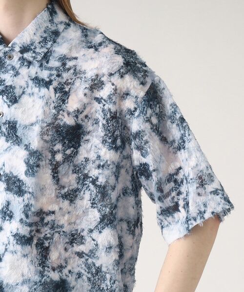 tk.TAKEO KIKUCHI(ティーケータケオキクチ)の「◆スカシタイダイカットシャツ(シャツ/ブラウス・メンズ・グレー系3/ダークグリーン系3/ブルー系3・01/02/03)」の9枚目の写真