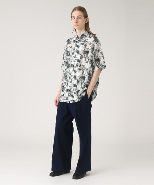 tk.TAKEO KIKUCHI(ティーケータケオキクチ)の「◆スカシタイダイカットシャツ(シャツ/ブラウス・メンズ・グレー系3/ダークグリーン系3/ブルー系3・01/02/03)」の6枚目の写真