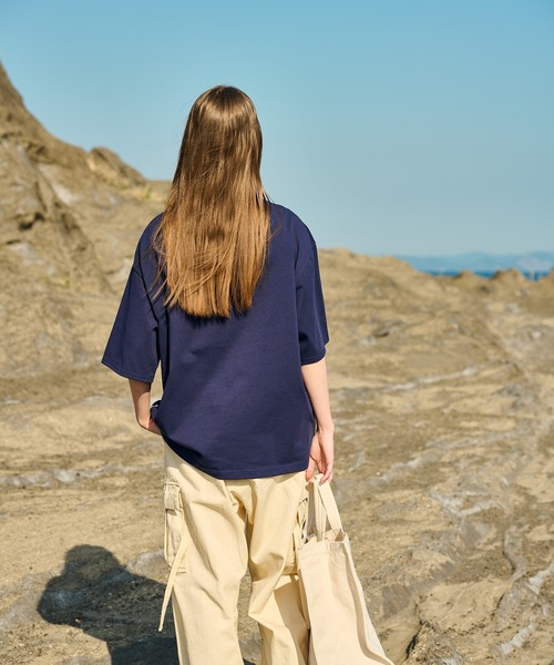 WETTEMPT(ウィテンプト)の「LOGO GRAPHIC BIG TEE/ロゴグラフィックビッグT(Tシャツ/カットソー・メンズ・ネイビー/オフホワイト・SMALL/MEDIUM/LARGE)」の4枚目の写真