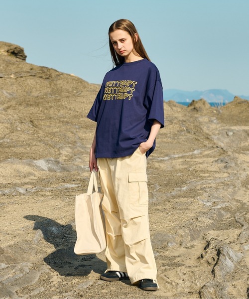 WETTEMPT(ウィテンプト)の「LOGO GRAPHIC BIG TEE/ロゴグラフィックビッグT(Tシャツ/カットソー・メンズ・ネイビー/オフホワイト・SMALL/MEDIUM/LARGE)」の15枚目の写真