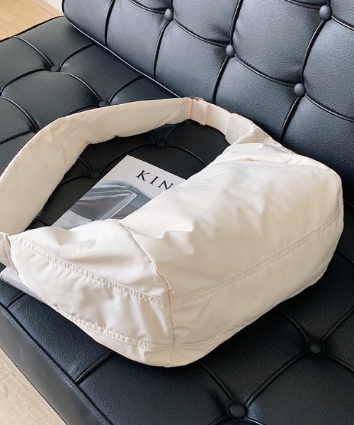 DIAVEL（ディアベル）の「2WAYキャンバスショルダーバッグ（ショルダーバッグ・レディース・アイボリー/ブラック・F）」の8枚目の写真