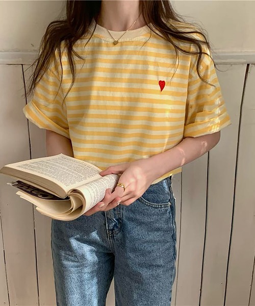 Girly Doll(ガーリードール)の「ハートのロゴがポイント。クルーネックカラーボーダーTシャツ(Tシャツ/カットソー・レディース・ブラック/イエロー/レッド/グリーン/ライトピンク/ブラウン/ミント/ネイビー/グレー/ライトイエロー/ライトベージュ/ライトブルー・F)」の9枚目の写真