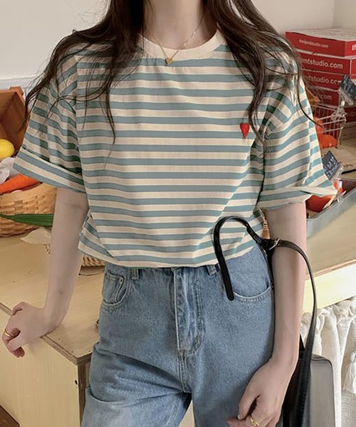 Girly Doll(ガーリードール)の「ハートのロゴがポイント。クルーネックカラーボーダーTシャツ(Tシャツ/カットソー・レディース・ブラック/イエロー/レッド/グリーン/ライトピンク/ブラウン/ミント/ネイビー/グレー/ライトイエロー/ライトベージュ/ライトブルー・F)」の7枚目の写真