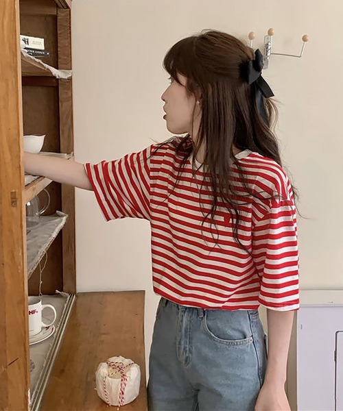 Girly Doll(ガーリードール)の「ハートのロゴがポイント。クルーネックカラーボーダーTシャツ(Tシャツ/カットソー・レディース・ブラック/イエロー/レッド/グリーン/ライトピンク/ブラウン/ミント/ネイビー/グレー/ライトイエロー/ライトベージュ/ライトブルー・F)」の19枚目の写真